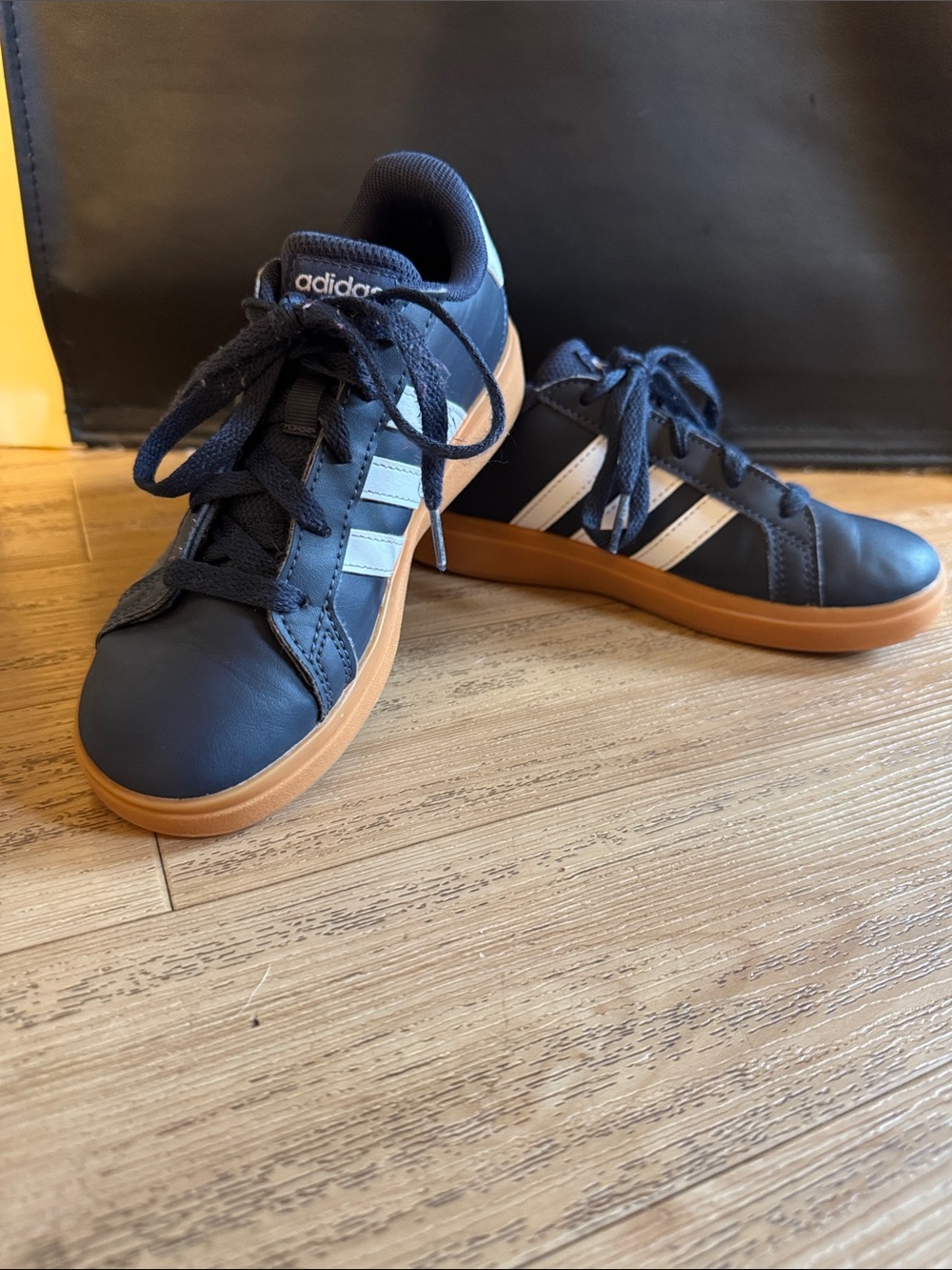 Kids Adidas leather Sambas Navy Blue